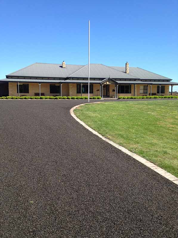 This is a photo of an asphalt driveway which has been installed by Dandenong South Road Tech